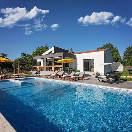 Holiday home Fi&lu *