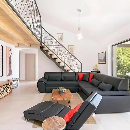 Holiday home Fi&lu Santalezi